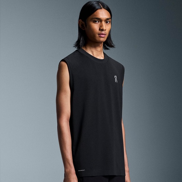 On Running Train Tank - Picture 3 of 6